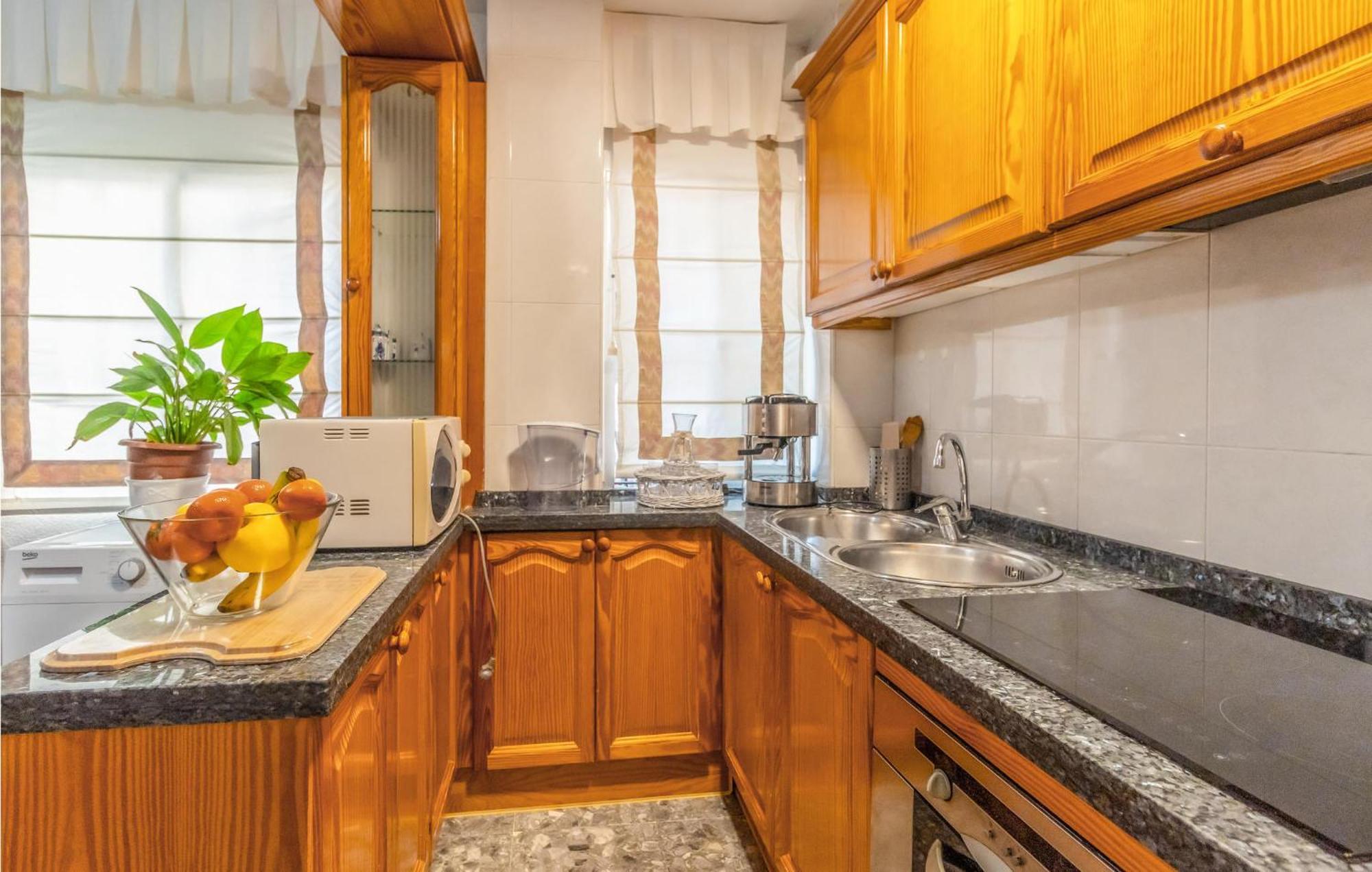 Stunning Home In Mlaga With 2 Bedrooms And Wifi Малага Екстер'єр фото