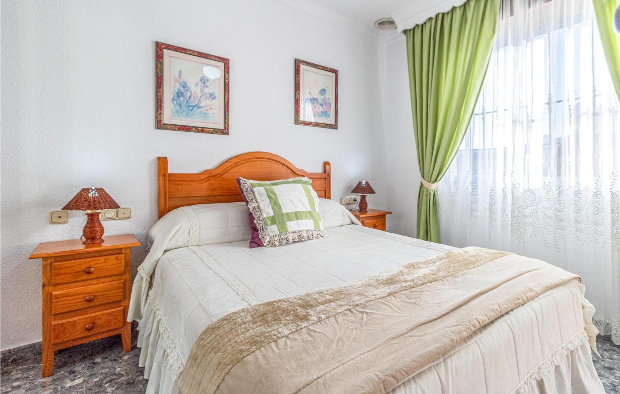Stunning Home In Mlaga With 2 Bedrooms And Wifi Малага Екстер'єр фото